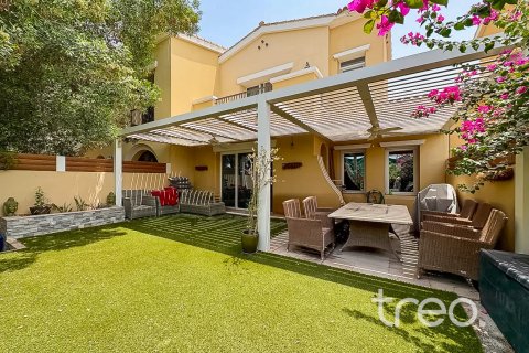 ویلا در Arabian Ranches، Dubai ، امارات متحده عربی 2 خوابه ، 175.49 متر مربع.  شماره 733282