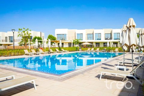 Villa sa Dubai South (Dubai World Central), UAE 4 silid-tulugan, 215.26 sq.m. № 733298 - larawan 2