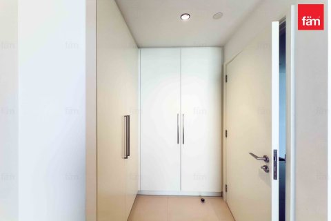 דירה להשכרה ב Downtown Dubai (Downtown Burj Dubai), Dubai, איחוד האמירויות  2 חדרי שינה, 99.5 מ"ר, מספר 641585 - תמונה 12