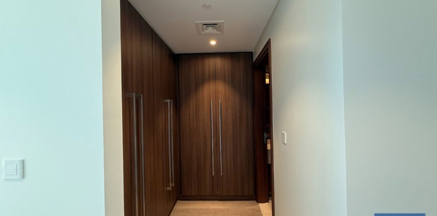 Apartment in Downtown Dubai (Downtown Burj Dubai), UAE 2 bedrooms, 139 sq.m. № 704249