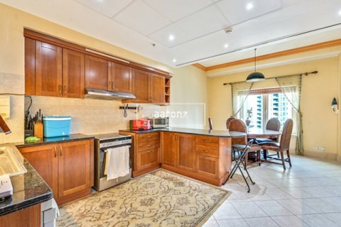 Penthouse in Dubai Marina, UAE 5 bedrooms, 633.9 sq.m. № 629942 - photo 18