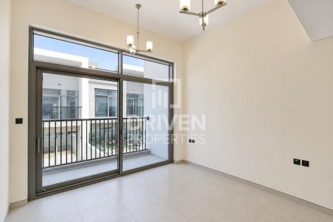 וילה להשכרה ב Dubai Land, Dubai, איחוד האמירויות  5 חדרי שינה, 301.47 מ"ר, מספר 765655 - תמונה 11