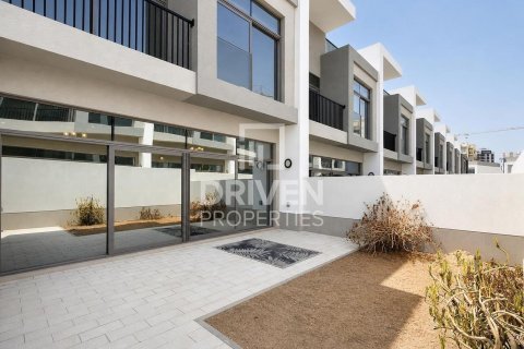 וילה להשכרה ב Dubai Land, Dubai, איחוד האמירויות  5 חדרי שינה, 301.47 מ"ר, מספר 765655 - תמונה 15