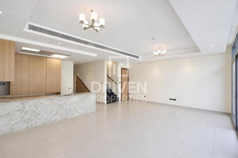 וילה להשכרה ב Dubai Land, Dubai, איחוד האמירויות  5 חדרי שינה, 301.47 מ"ר, מספר 765655 - תמונה 4