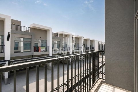 וילה להשכרה ב Dubai Land, Dubai, איחוד האמירויות  5 חדרי שינה, 301.47 מ"ר, מספר 765655 - תמונה 18
