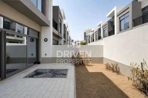 וילה להשכרה ב Dubai Land, Dubai, איחוד האמירויות  5 חדרי שינה, 301.47 מ"ר, מספר 765655 - תמונה 17