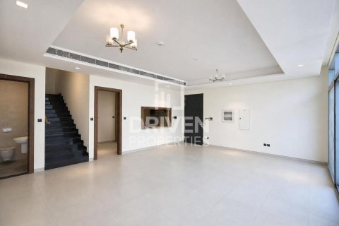 فيلا للإيجار في Dubai Land، دبي، الإمارات العربية المتحدة 5 غرفة نوم ، 301.38 متر مربع ، رقم 765654 - صورة 5