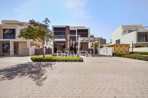 Vila di DAMAC Hills (Akoya by DAMAC), Dubai, UEA 5 kamar tidur, 460.71 m2 nomor 742977 - foto 26