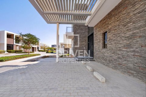 Vila di DAMAC Hills (Akoya by DAMAC), Dubai, UEA 5 kamar tidur, 460.71 m2 nomor 742977 - foto 2