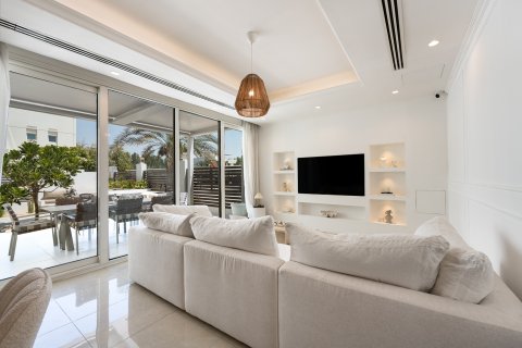 Villa en alquiler en The Sustainable City, Dubai, EAU 3 dormitorios, 194.47 m2 № 749834 - foto 2