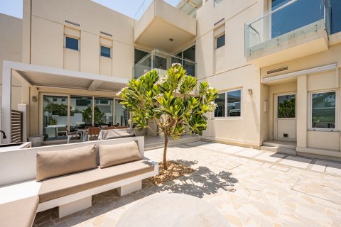 Villa en alquiler en The Sustainable City, Dubai, EAU 3 dormitorios, 194.47 m2 № 749834 - foto 16
