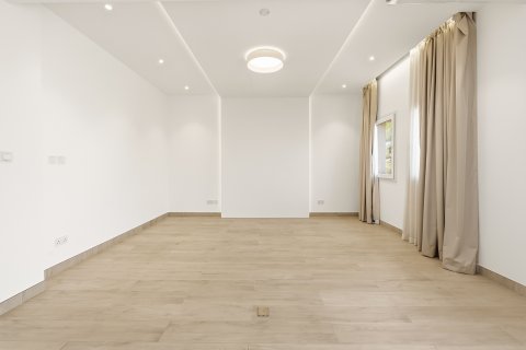 Vila u Meadows, Dubai, UAE 6 spavaćih soba, 605.91 m2 Br. 749832 - fotografija 17
