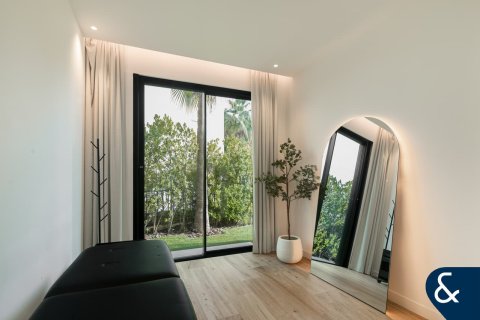 ویلا برای اجاره در Jumeirah Islands، Dubai، امارات متحده عربی 5 خوابه ، 557 متر مربع ، شماره 688852 - تصویر 12