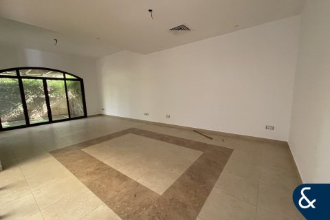 Vila u gradu Mudon, Dubai, UAE 4 spavaće sobe, 297 m2 Br. 688850 - Slika 3