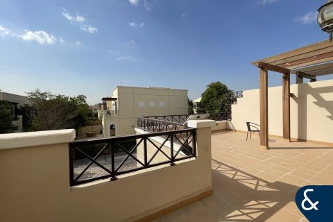Vila u gradu Mudon, Dubai, UAE 4 spavaće sobe, 297 m2 Br. 688850 - Slika 8
