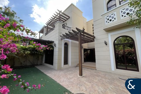 Vila u gradu Mudon, Dubai, UAE 4 spavaće sobe, 297 m2 Br. 688850 - Slika 1