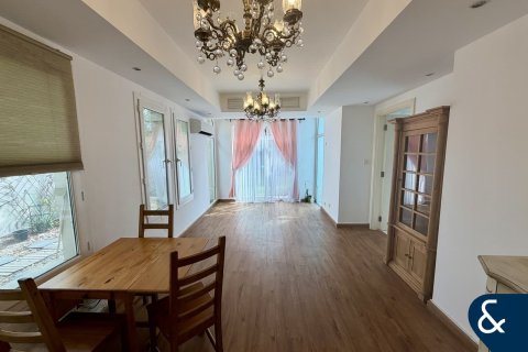 The Springs, Dubai, UAE의 임대용 빌라 침실 2개, 167제곱미터 번호 688848 - 사진 2