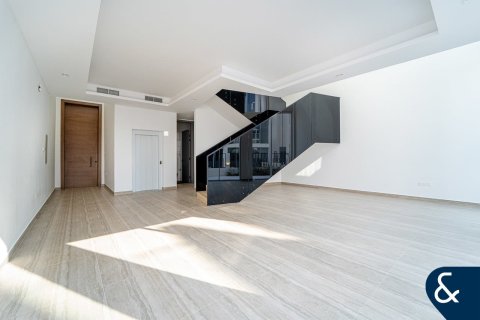 Villa te huur in Al Barari, Dubai, VAE 4 slaapkamers, 460 vr.m., nr 688851 - foto 14