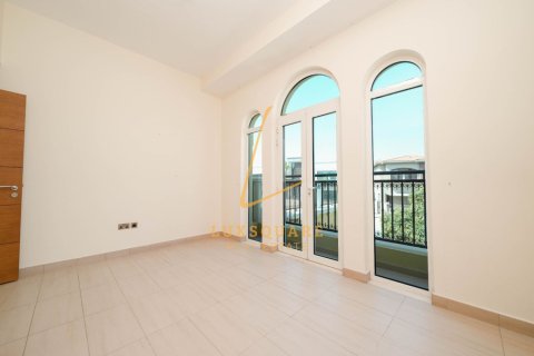 Villa in Jumeirah Park, Dubai, UAE 4 bedrooms, 511 sq.m. № 715249 - photo 9