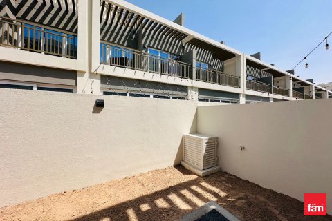 Villetta a schiera in affitto a Dubai, EAU 3 camere da letto, 114.7 mq. № 713996 - foto 15