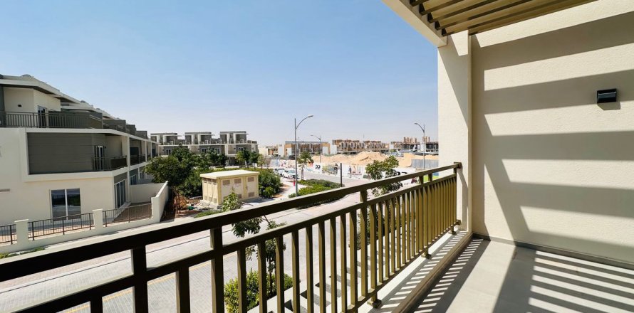 Rumah bandar di Dubai, UAE 3 bilik tidur, 114.7 meter persegi № 713996