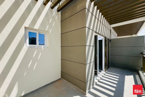 Villetta a schiera in affitto a Dubai, EAU 3 camere da letto, 114.7 mq. № 713996 - foto 10