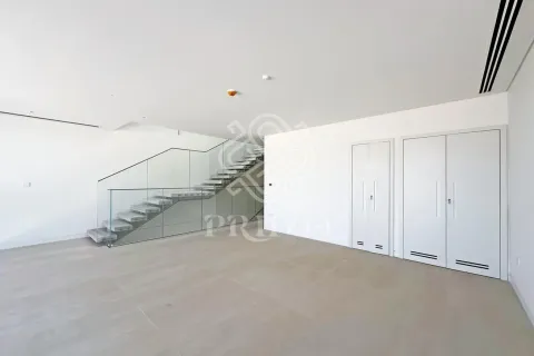 Kuća u nizu u gradu Dubai, UAE 4 spavaće sobe, 540 m2 Br. 713992 - Slika 3