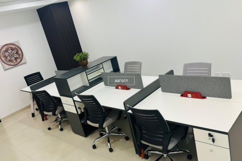 Business Bay, Dubai, BAE’de kiralık office 40.9 m&sup2; No 641896 - fotoğraf 7