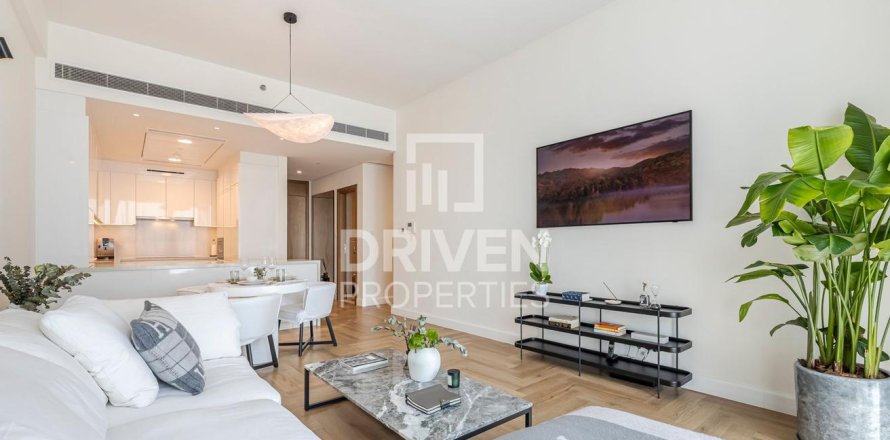 Appartamento a Al Wasl, Dubai, EAU 2 camere da letto, 132 mq. № 653108