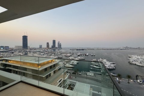 Apartment in Mina Rashid, Dubai, UAE 3 bedrooms, 153 sq.m. № 701189 - photo 10