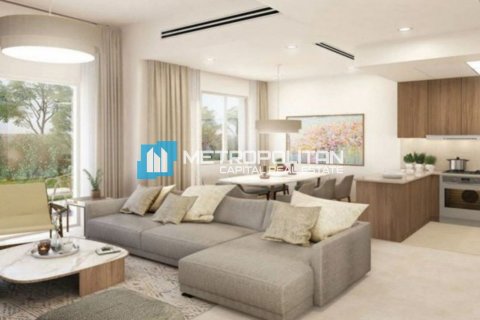 Townhouse in Khalifa City, Abu Dhabi, UAE 3 bedrooms, 172 sq.m. № 637921 - photo 7