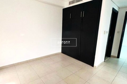 Apartment in Jumeirah Lake Towers, Dubai, UAE 2 bedrooms, 82.6 sq.m. № 637916 - photo 5