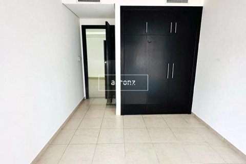 Apartment in Jumeirah Lake Towers, Dubai, UAE 2 bedrooms, 82.6 sq.m. № 637916 - photo 7