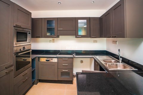 Lägenhet till försäljning i Dubai Marina, Dubai, UAE 1 sovrum, 68.5 kvm Nr. 637915 - fotografi 9