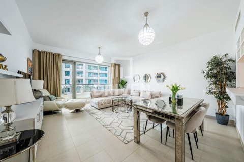 Квартира в Даунтаун Дубай (Даунтаун Бурдж Дубай), ОАЕ 2 спальні, 118м2 № 684635