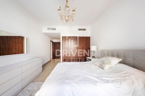 Downtown Dubai (Downtown Burj Dubai), UAE의 임대용 아파트 침실 2개, 118제곱미터 번호 684635 - 사진 9