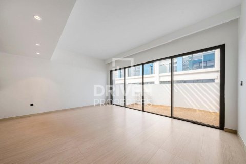 Casa urbana para arrendamento em Damac Lagoons, Dubai, EAU 4 quartos, 211 m2 № 684638 - foto 3