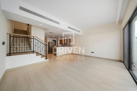 Casa urbana para arrendamento em Damac Lagoons, Dubai, EAU 4 quartos, 211 m2 № 684638 - foto 2
