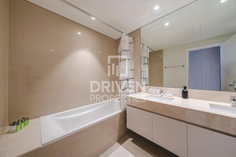 Downtown Dubai (Downtown Burj Dubai), Dubai, UAE의 임대용 아파트 침실 3개, 172제곱미터 번호 684634 - 사진 16