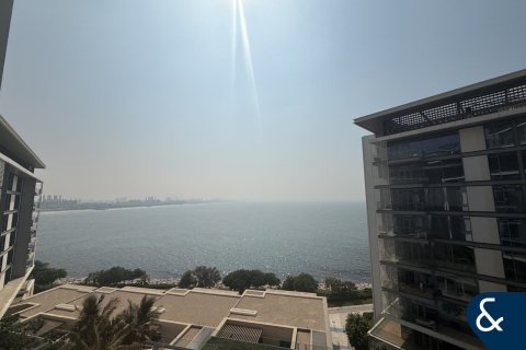 Apartamento para arrendamento em Bluewaters, Dubai, EAU 2 quartos, 135 m2 № 668312 - foto 1