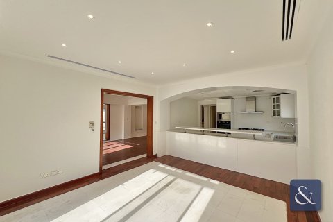 Villa para arrendamento em Meadows, Dubai, EAU 5 quartos, 369 m2 № 668314 - foto 10