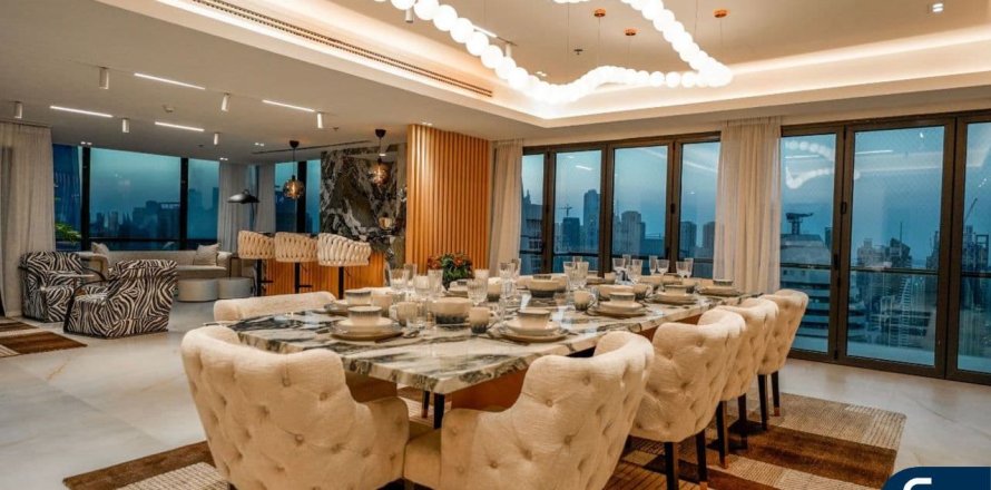 Wohnung in Jumeirah Lake Towers, Dubai, VAE: 4 Schlafzimmer, 573 m2 Nr. 668313