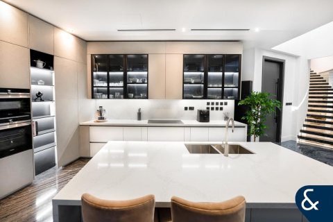 Penthouse de închiriat în Dubai Marina, Dubai, EAU 4 dormitoare, 312 mp. №668311 - poză 3