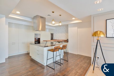 Apartament do wynajęcia w Jumeirah Lake Towers, Dubai, ZEA 5 sypialnie, 479 mkw., nr 668310 - zdjęcie 4