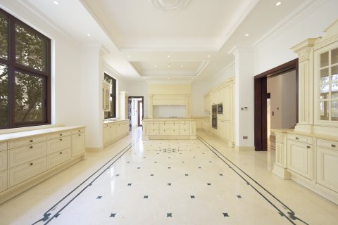 Villa à louer à Emirates Hills, Dubai, EAU 6 chambres, 2123.86 m2 № 750993 - photo 13