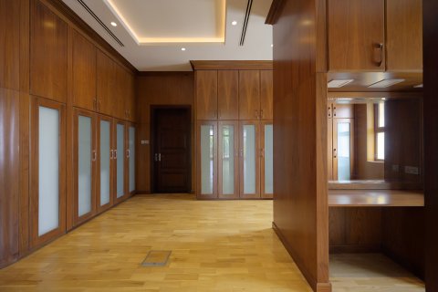 Villa à louer à Emirates Hills, Dubai, EAU 6 chambres, 2123.86 m2 № 750993 - photo 19