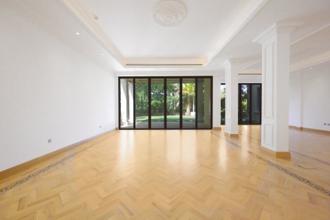 Villa à louer à Emirates Hills, Dubai, EAU 6 chambres, 2123.86 m2 № 750993 - photo 12