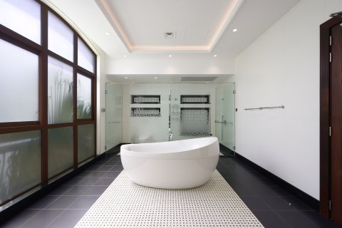 Villa à louer à Emirates Hills, Dubai, EAU 6 chambres, 2123.86 m2 № 750993 - photo 16