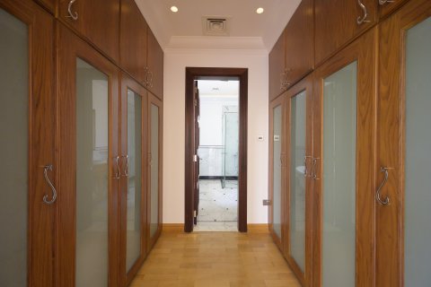 Villa à louer à Emirates Hills, Dubai, EAU 6 chambres, 2123.86 m2 № 750993 - photo 18