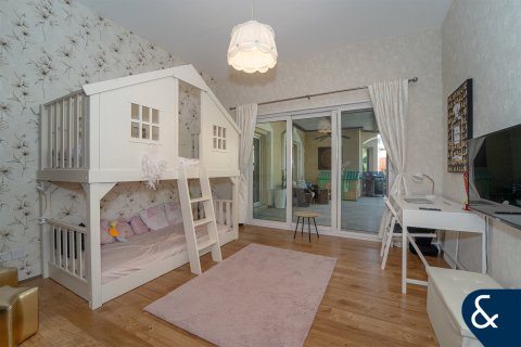 Villa til salg i Green Community, Dubai, UAE 4 soveværelser, 404 kvm № 685110 - foto 17